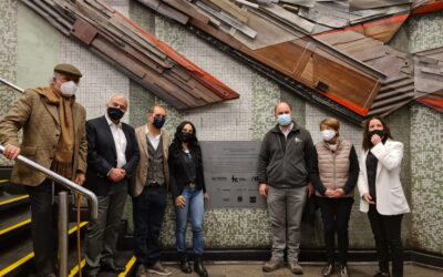 Al empezar el #MesdelaSolidaridad, mural en la estación San Alberto Hurtado de Metro conmemora los 120 años del nacimiento del Padre Hurtado y el aniversario 75 del Hogar de Cristo