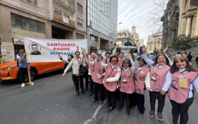 Servidoras del Santuario peregrinaron junto a la Virgen del Carmen
