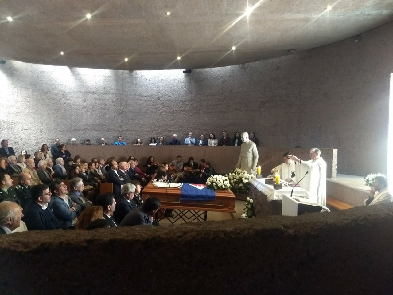 Amar a Dios en todas las cosas…
