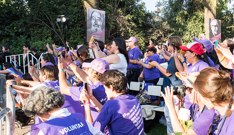 Presentes en el Santuario: Ellos dieron su vida por los más pobres de Chile